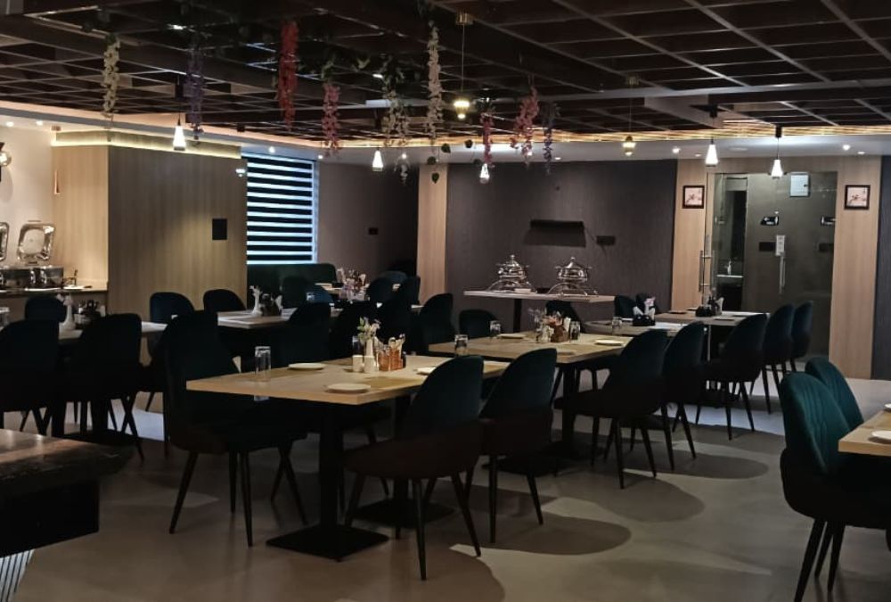 Multi-Cuisine Dining Restaurant